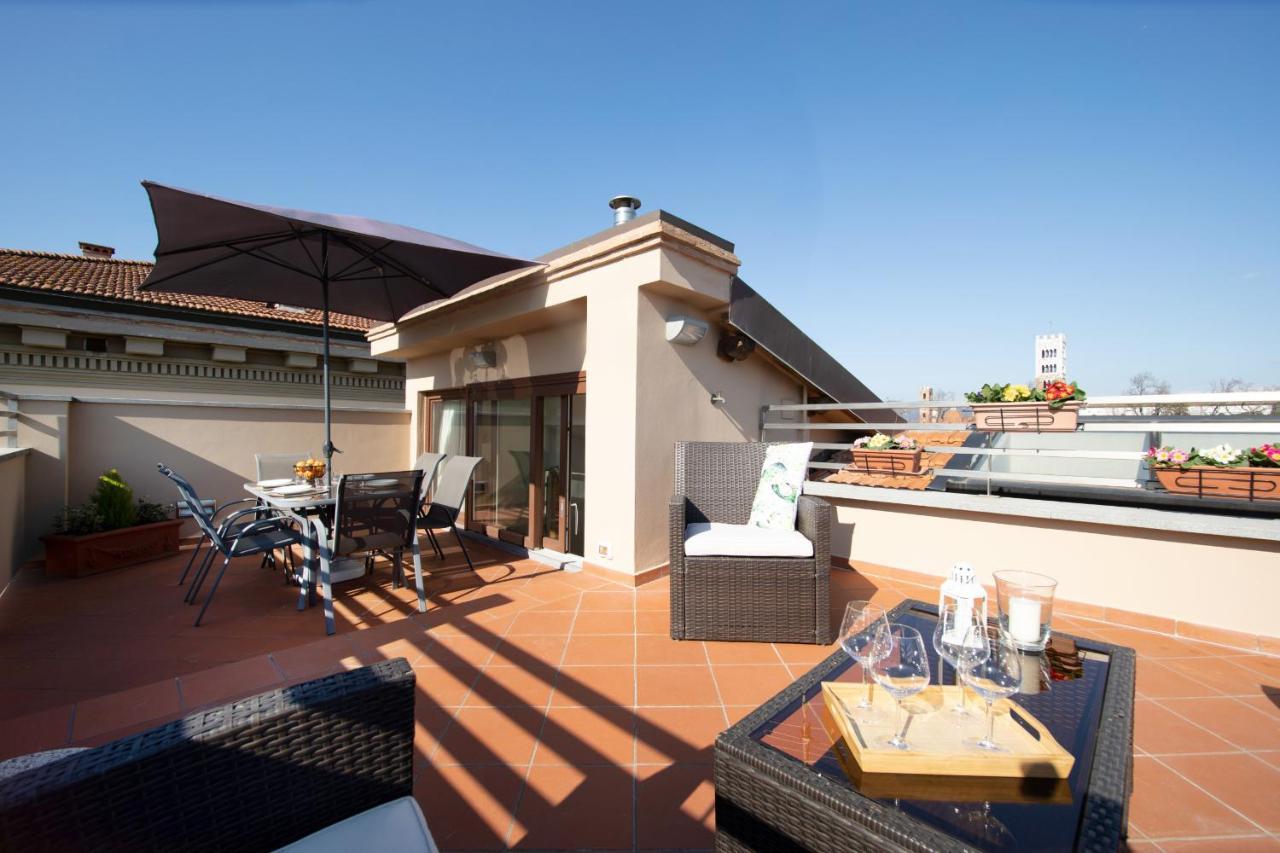Rooftop Delight With Terrace Lucca Bagian luar foto