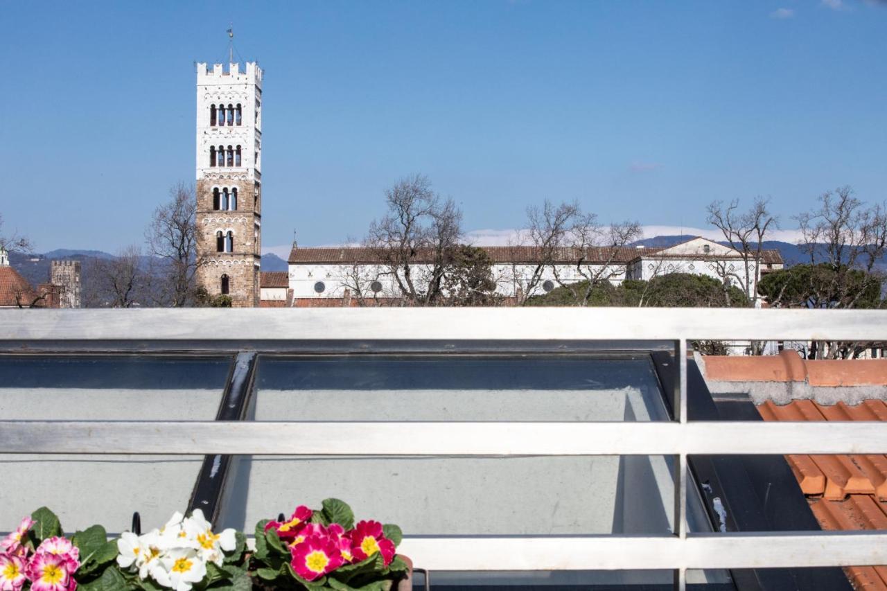 Rooftop Delight With Terrace Lucca Bagian luar foto